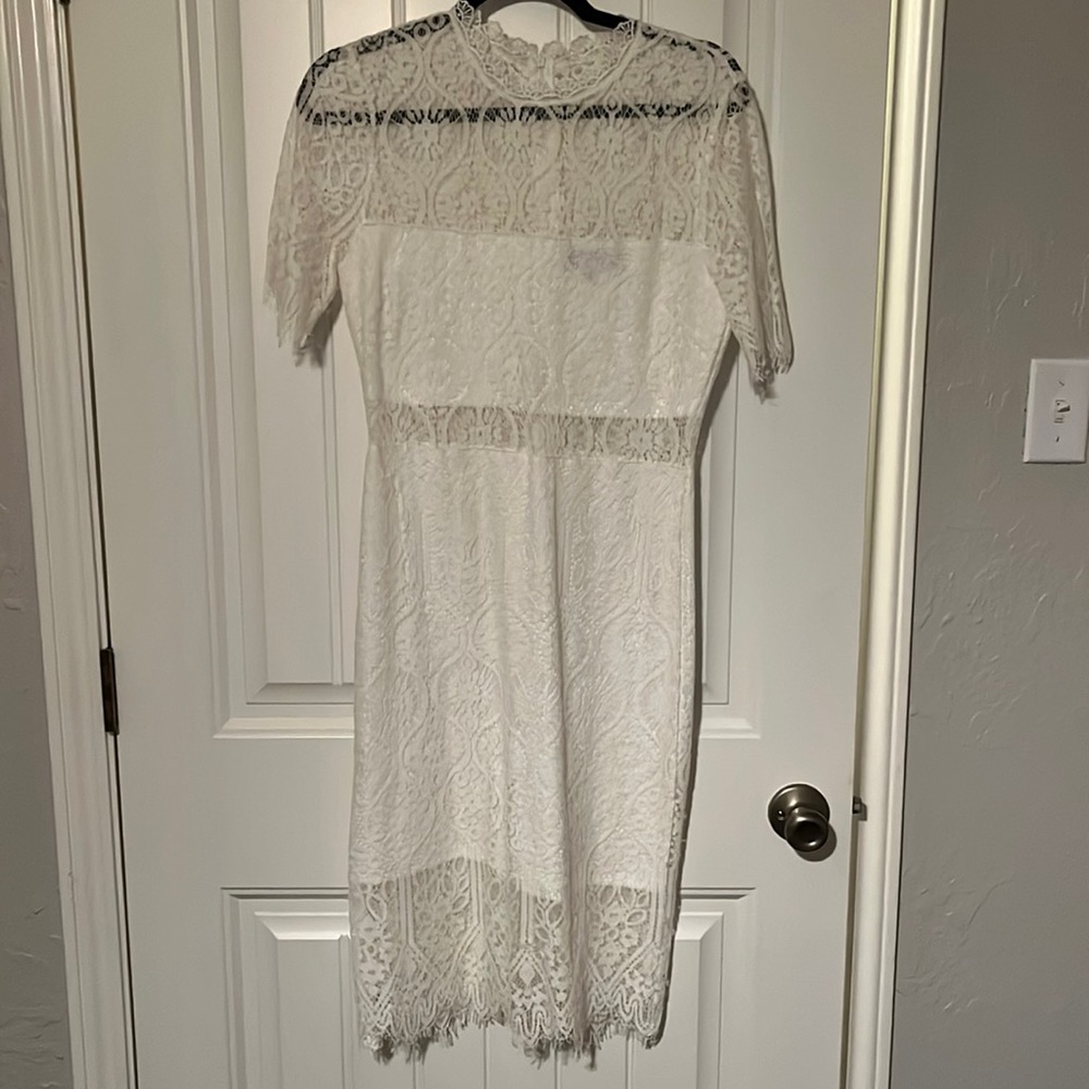 White Lace Lulu’s Dress